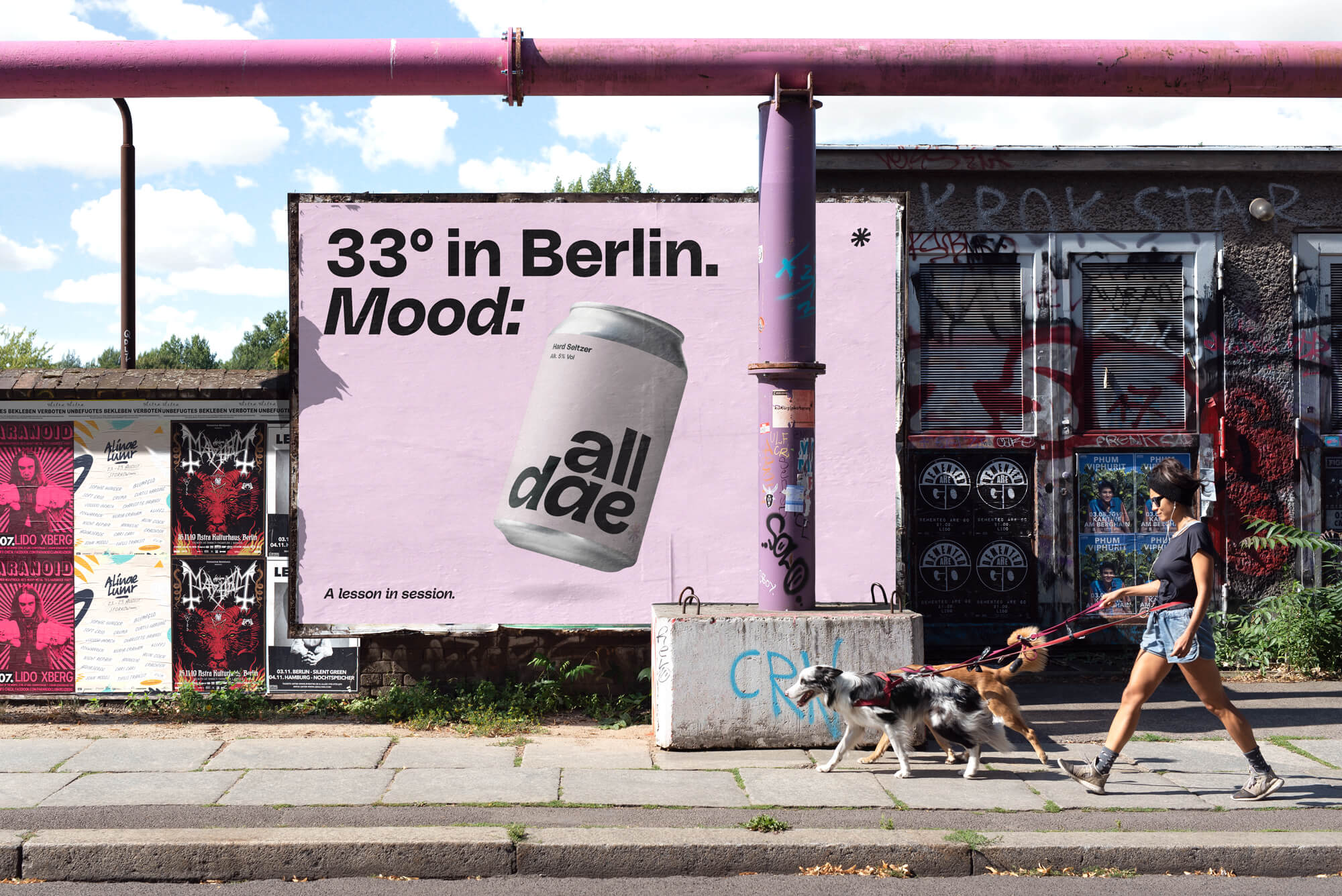 351_urban_poster_mockup_strawberry